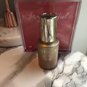 🌀3 for $10! Stila Aqua Glow Serum Foundation
